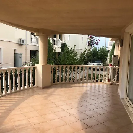 Holiday home Flamingo Fresia Havuz Manzarali Daire *